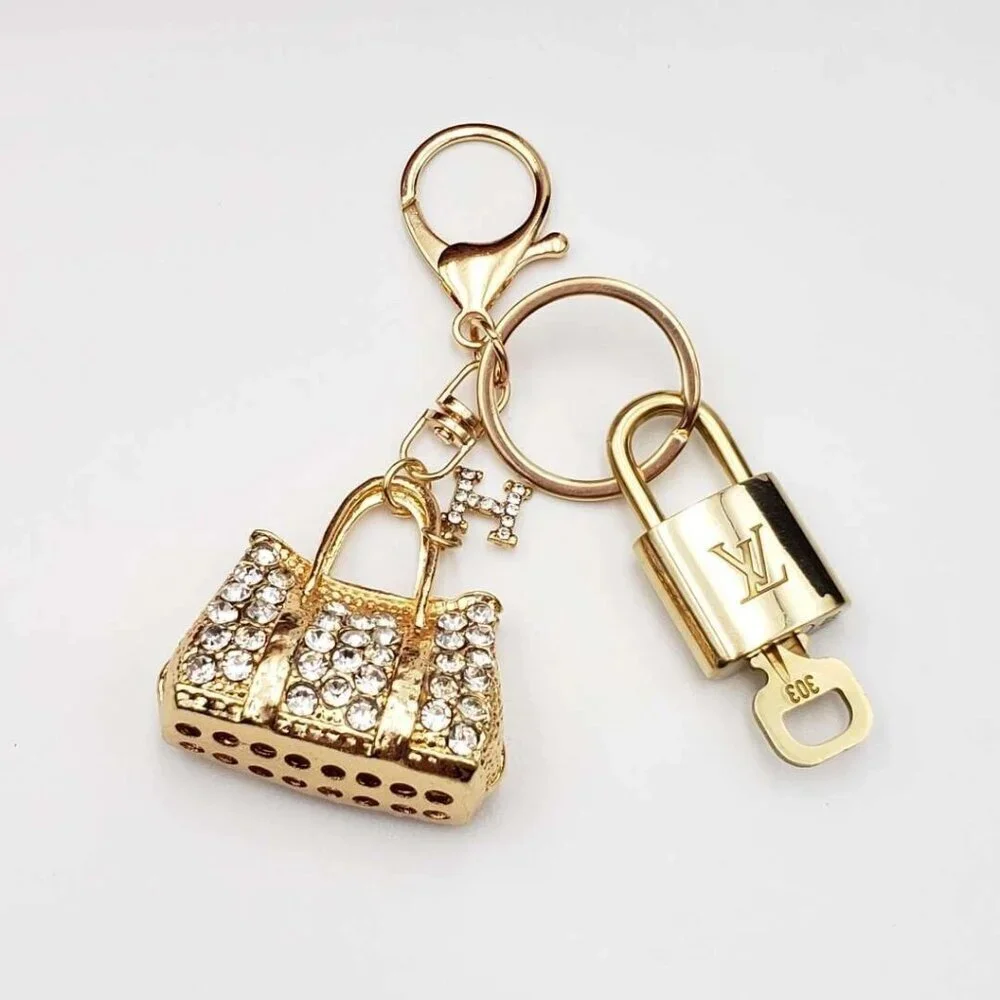 Authetnic Louis Vuitton Lock & Key w/ unbranded Rhinestone Bag Keycharm 010526 - Picture 2 of 8